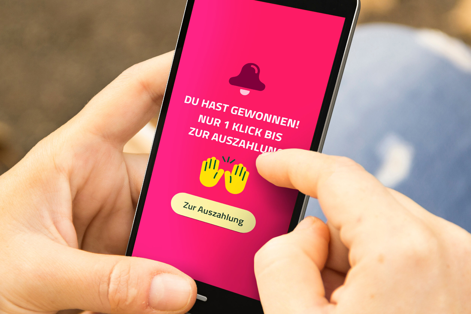 Smartphone zeigt Gewinnspielmeldung an